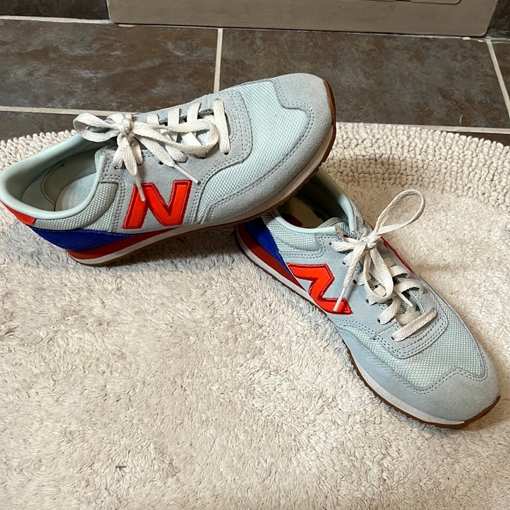 Women’s New balance shoes😍